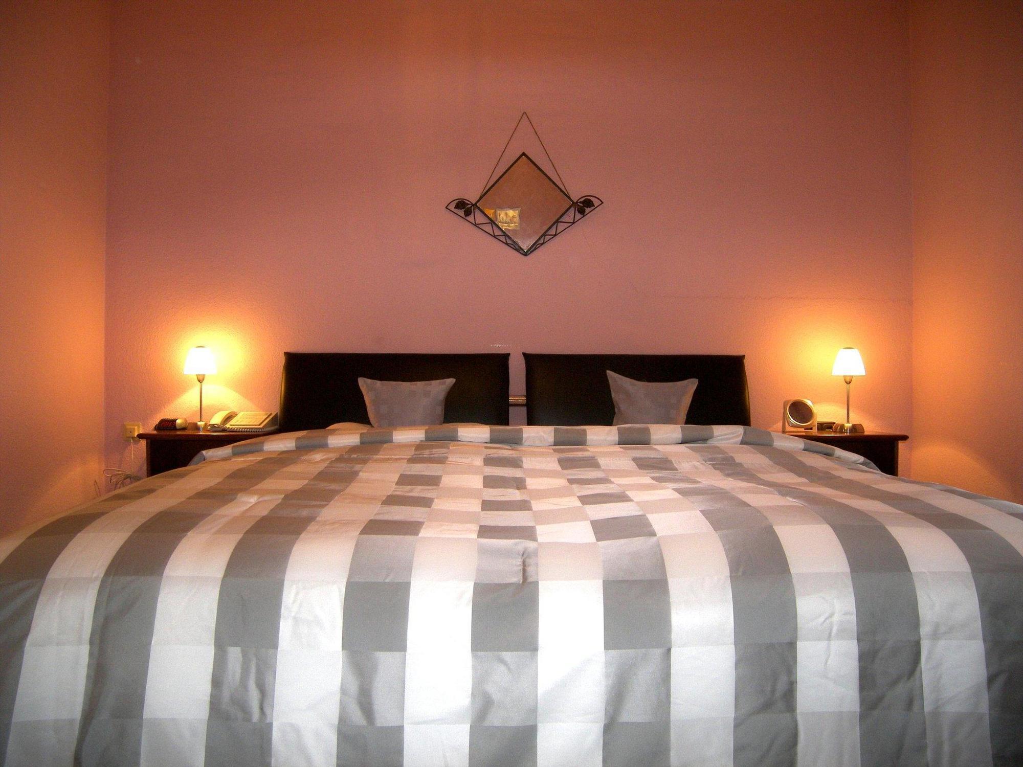 Hotel Attache Raunheim Zewnętrze zdjęcie