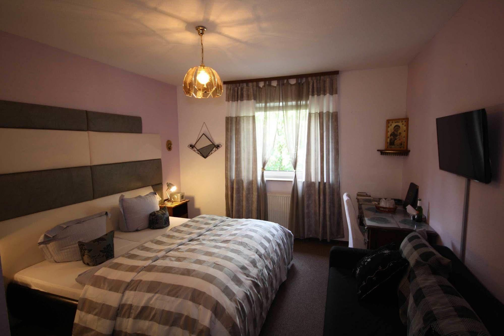Hotel Attache Raunheim Zewnętrze zdjęcie
