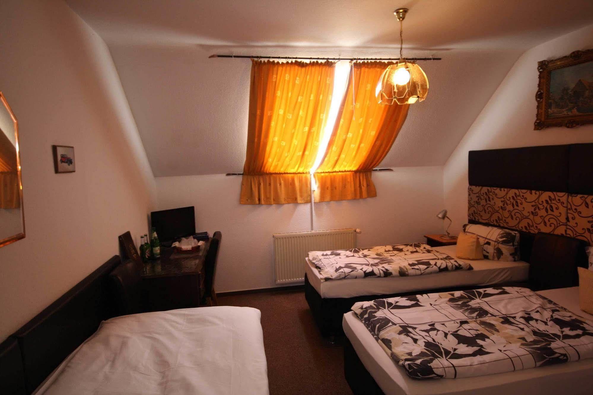 Hotel Attache Raunheim Zewnętrze zdjęcie